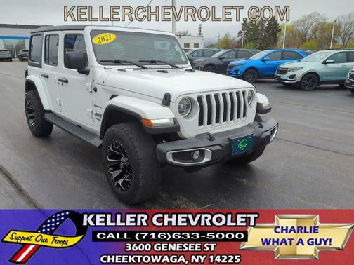 Bright White Clearcoat 2021 Jeep Wrangler Unlimited Sahara SUV