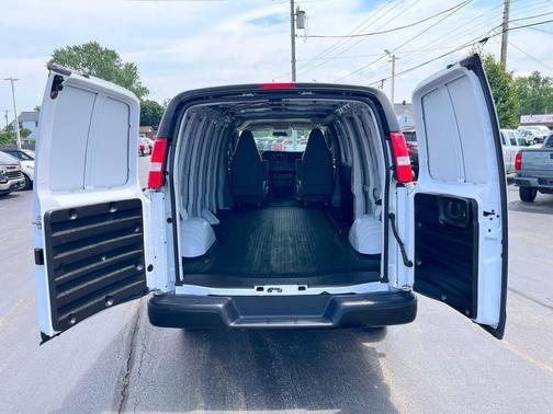 2024 GMC Savana 2500 Work Van