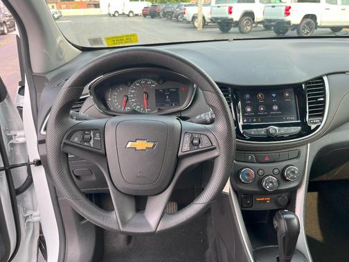 2022 Chevrolet Trax LS