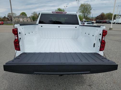 Summit White 2026 Chevrolet Silverado 1500 LT