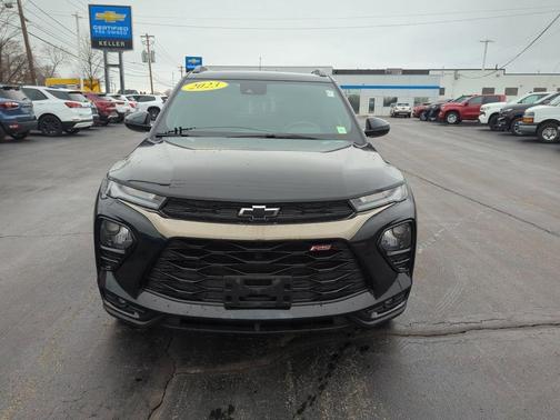 Mosaic Black Metallic 2023 Chevrolet Trailblazer RS