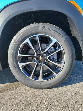 Marina Blue 2026 Chevrolet Trailblazer LT