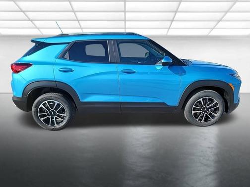 Marina Blue 2026 Chevrolet Trailblazer LT