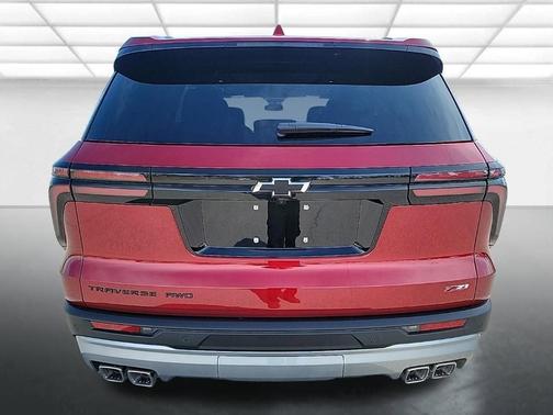 Radiant Red 2026 Chevrolet Traverse Z71