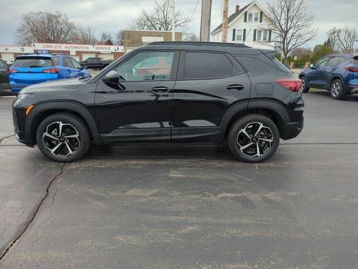 Mosaic Black Metallic 2023 Chevrolet Trailblazer RS