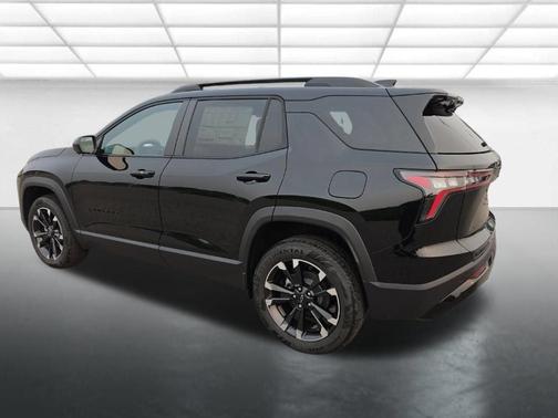 Mosaic Black Metallic 2027 Chevrolet Equinox RS