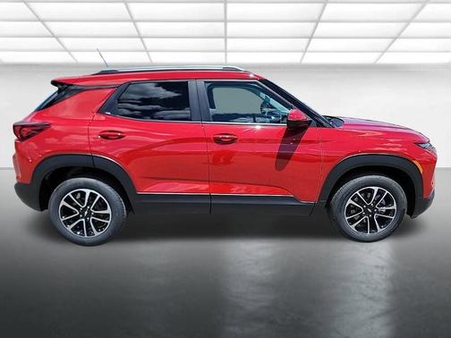 Red 2026 Chevrolet Trailblazer LT