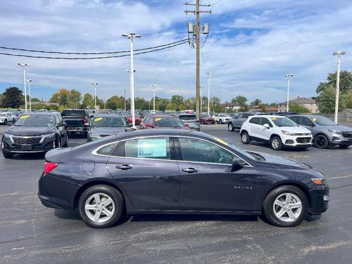 2022 Chevrolet Malibu 1LS