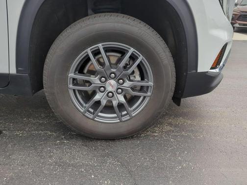 Summit White 2025 GMC Acadia Elevation