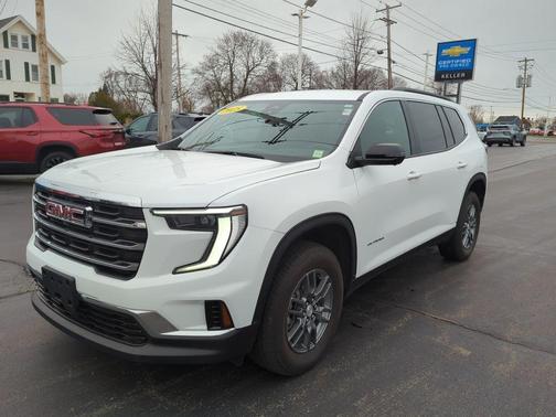 Summit White 2025 GMC Acadia Elevation