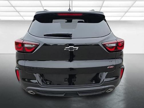 Mosaic Black Metallic 2026 Chevrolet Trailblazer RS