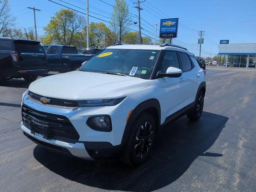 Summit White 2023 Chevrolet Trailblazer LT