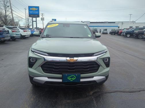 Green 2025 Chevrolet Trailblazer LT