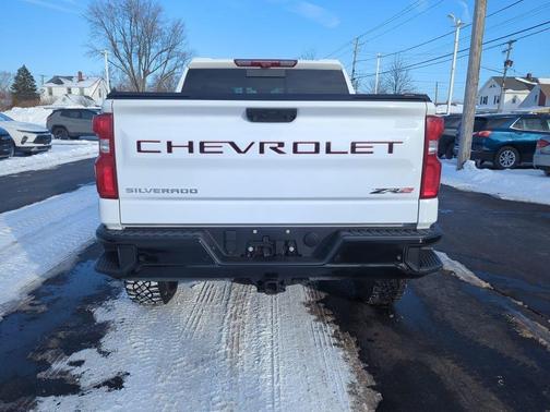 2024 Chevrolet Silverado 1500 ZR2