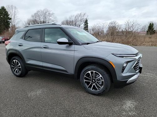 Sterling Gray Metallic 2026 Chevrolet Trailblazer LT