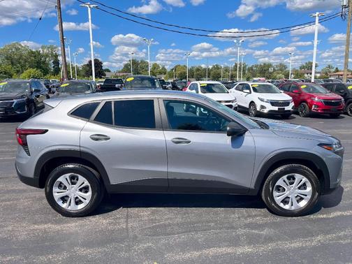 2024 Chevrolet Trax LS