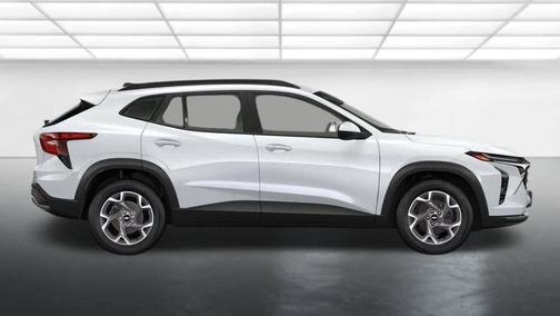 Summit White 2026 Chevrolet Trax LT