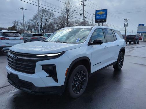 2024 Chevrolet Traverse LS