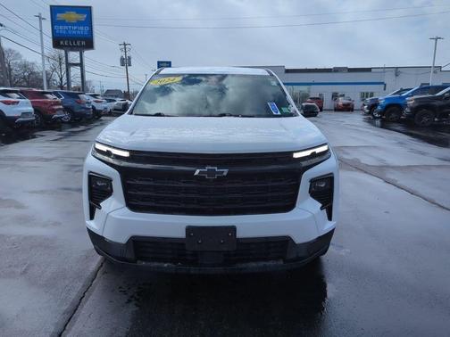 2024 Chevrolet Traverse LS