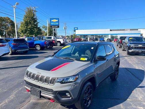 2023 Jeep Compass Trailhawk