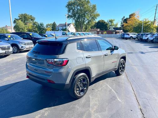 2023 Jeep Compass Trailhawk