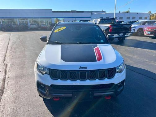 2024 Jeep Compass Trailhawk