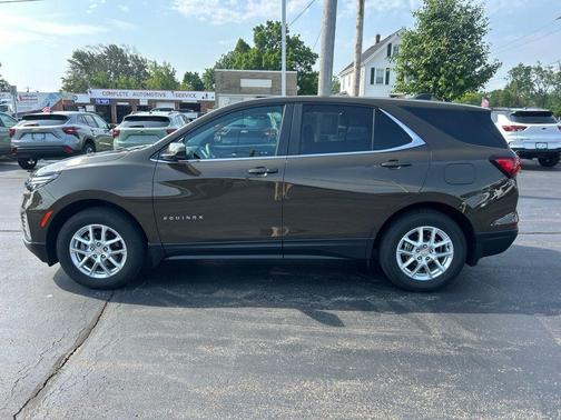 Harvest Gold / Bronze 2024 Chevrolet Equinox LT