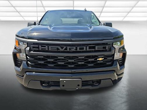 Black 2026 Chevrolet Silverado 1500 Custom