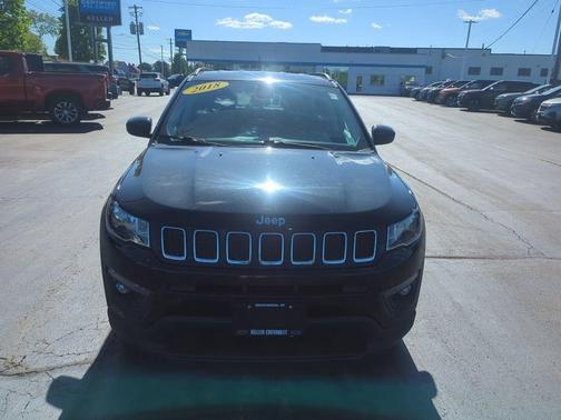 Diamond Black 2019 Jeep Compass Latitude
