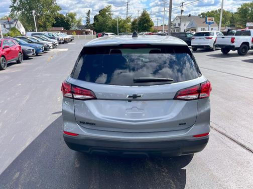 2024 Chevrolet Equinox LS