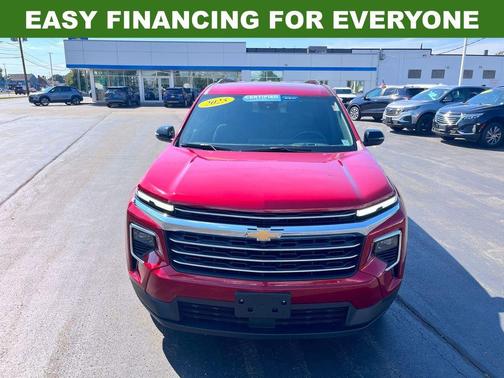 2025 Chevrolet Traverse LT