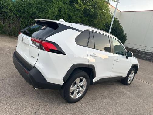 White 2021 Toyota RAV4 XLE