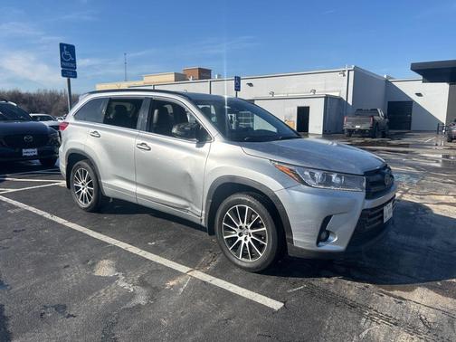 2018 Toyota Highlander 