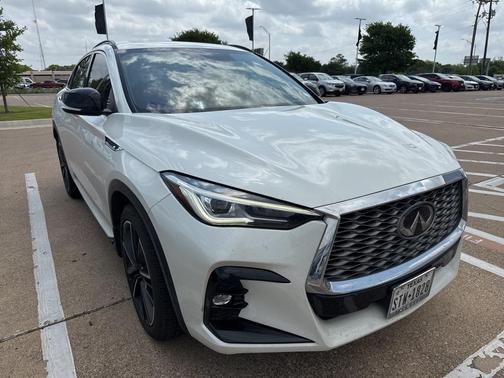 2022 INFINITI QX55 LUXE