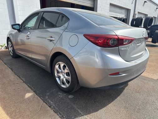 2015 Mazda Mazda3 i SV