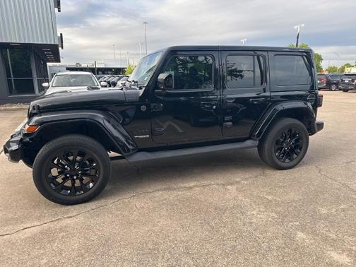 Black 2021 Jeep Wrangler Unlimited Sahara Altitude