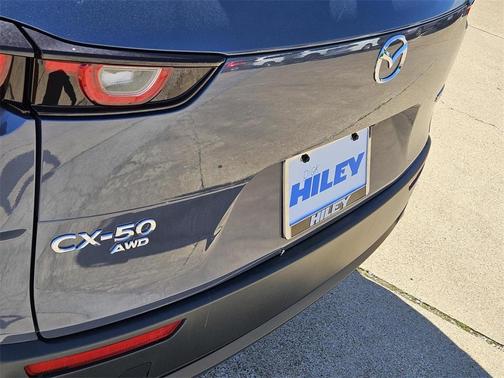 2025 Mazda CX-50 2.5 S Preferred Package