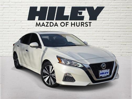 2022 Nissan Altima 2.5 SV