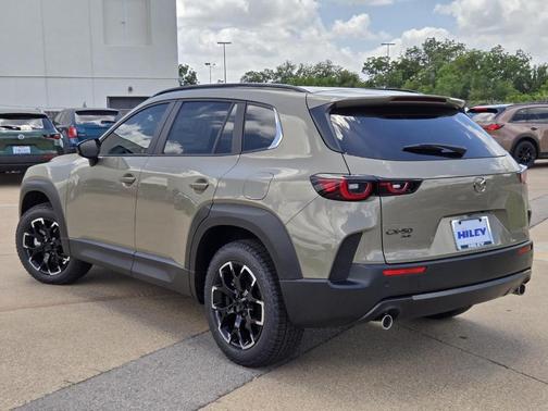 Zircon Sand Metallic 2026 Mazda CX-50 2.5 S Meridian Edition