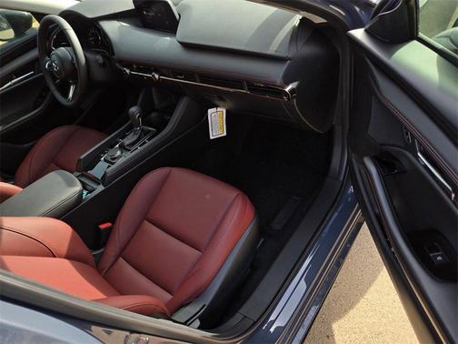 2025 Mazda Mazda3 2.5 S Carbon Edition