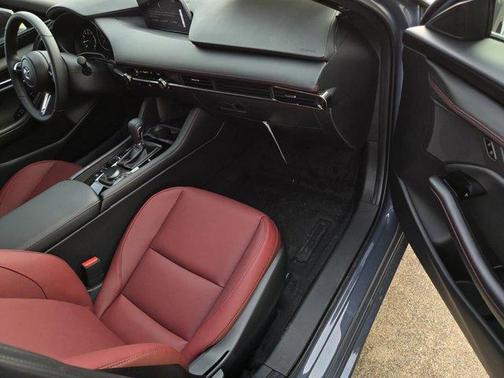 Polymetal Gray Metallic 2026 Mazda Mazda3 2.5 S Carbon Edition