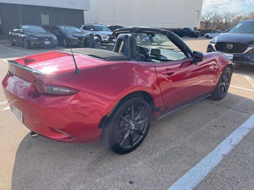 2016 Mazda MX-5 Miata Club
