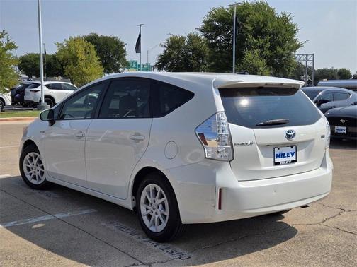 2012 Toyota Prius v Two