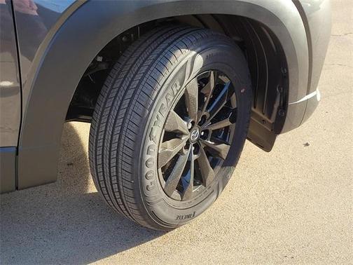 2025 Mazda CX-50 2.5 S Preferred Package