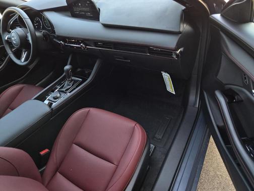 Polymetal Gray Metallic 2026 Mazda Mazda3 2.5 S Carbon Edition