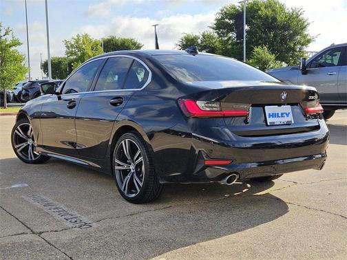 2022 BMW 330 i