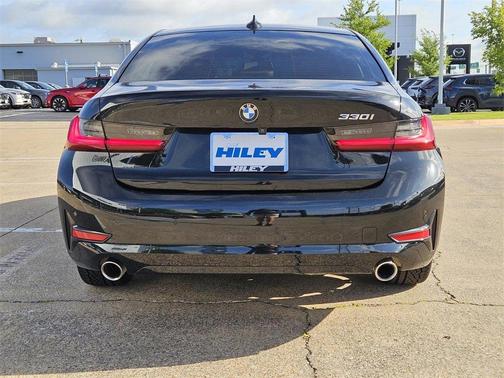 2022 BMW 330 i