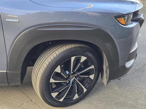 2025 Mazda CX-50 PLUS