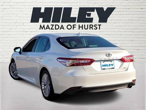 2019 Toyota Camry XLE