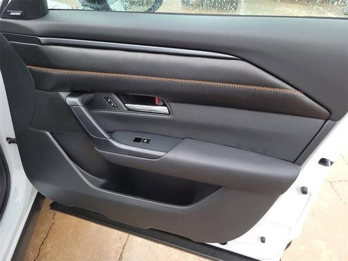 2026 Mazda CX-50 Premium Plus